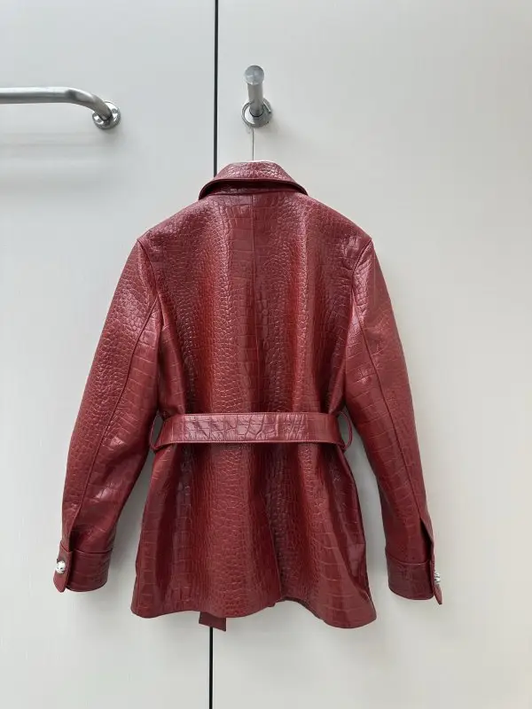 Chanel Куртка шкіряна жіноча з тисненням під крокодила — Фото 4