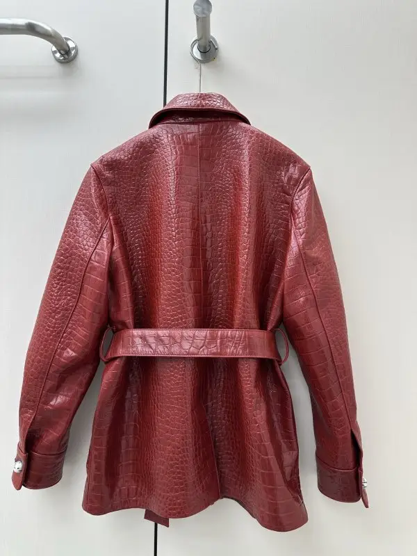 Chanel Куртка шкіряна жіноча з тисненням під крокодила — Фото 5