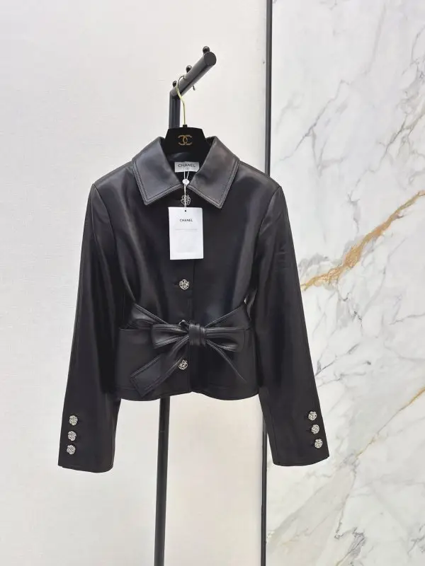 Chanel — Куртка кожаная женская