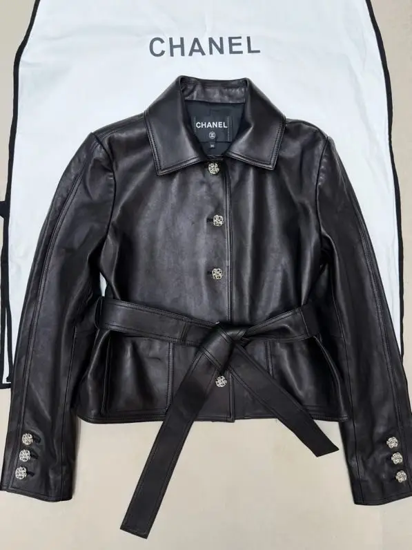 Chanel Jacket leather women's — Photo 1