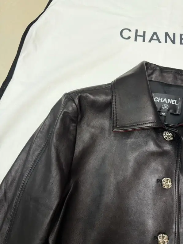 Chanel Jacket leather women's — Photo 3