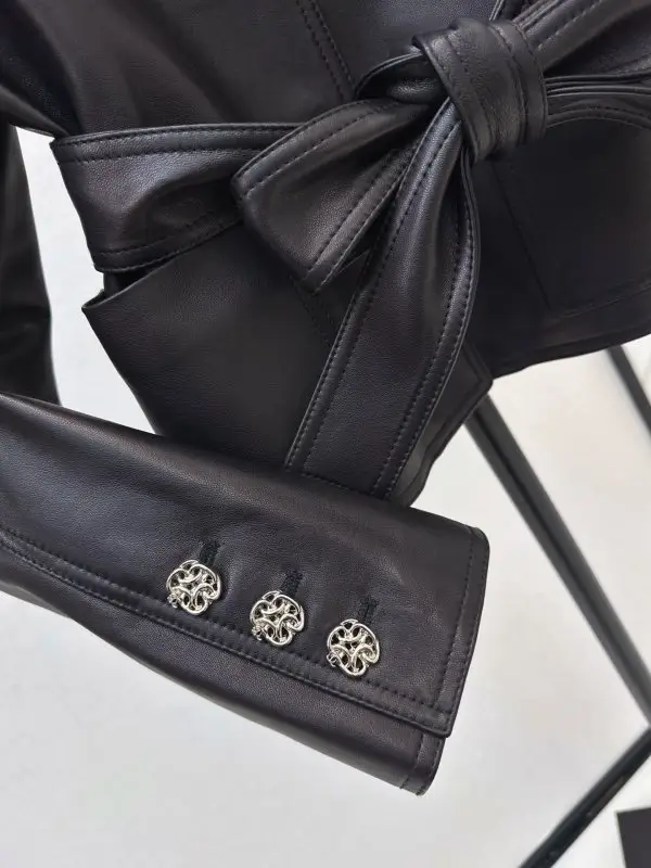 Chanel Куртка кожаная женская — Фото 5