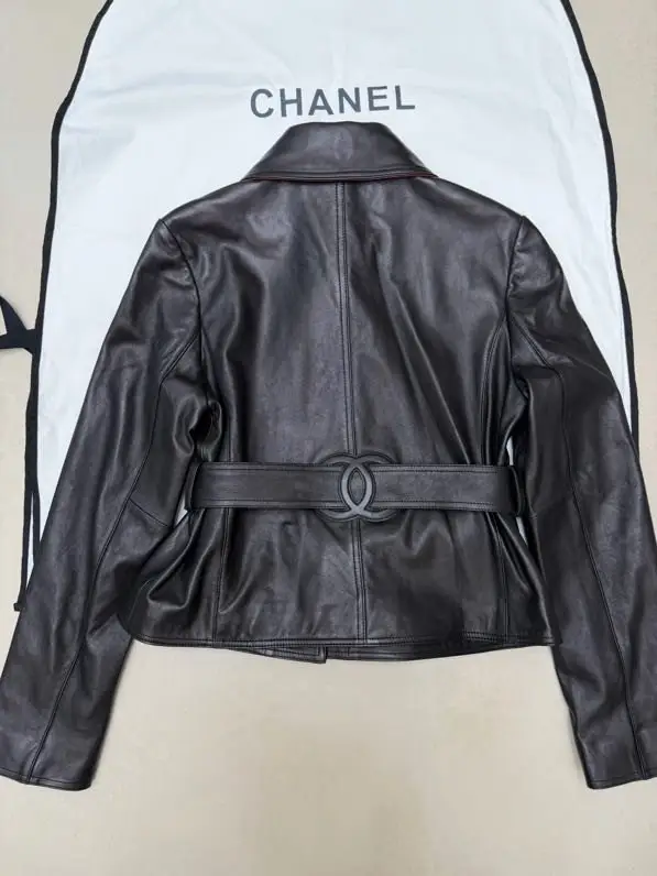 Chanel Jacket leather women's — Photo 5