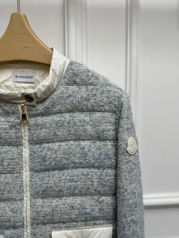 Chanel Куртка на пуху женская — Фото 3