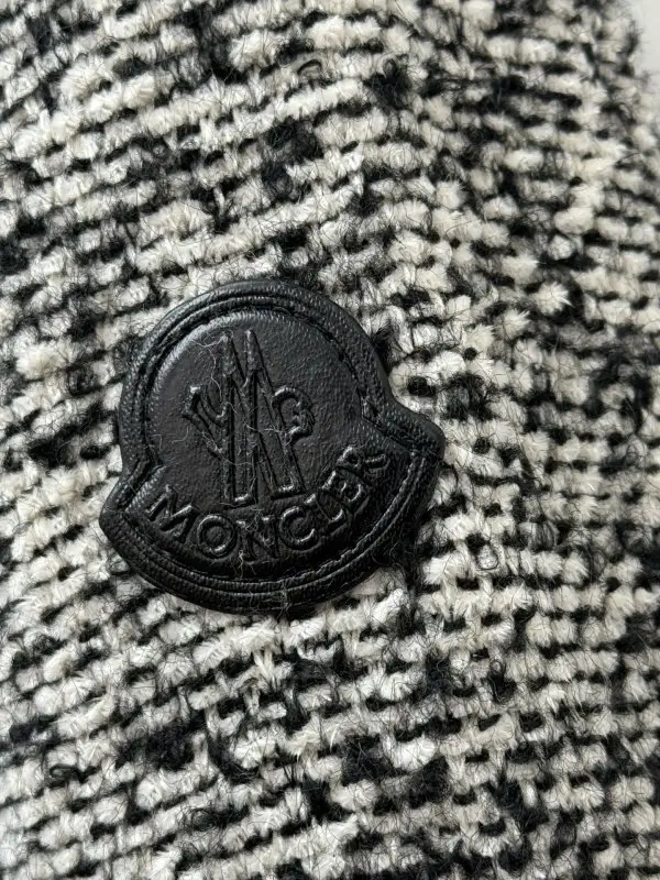 Chanel Куртка на пуху женская — Фото 4