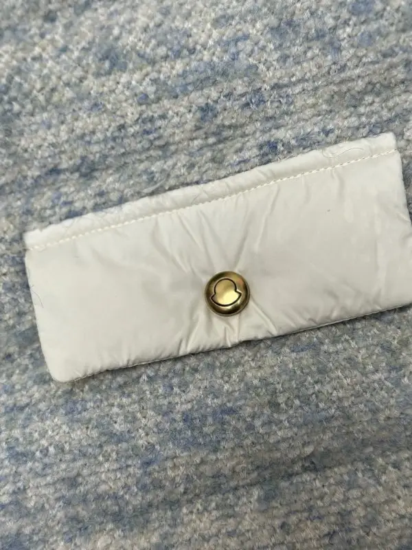 Chanel Куртка на пуху женская — Фото 4