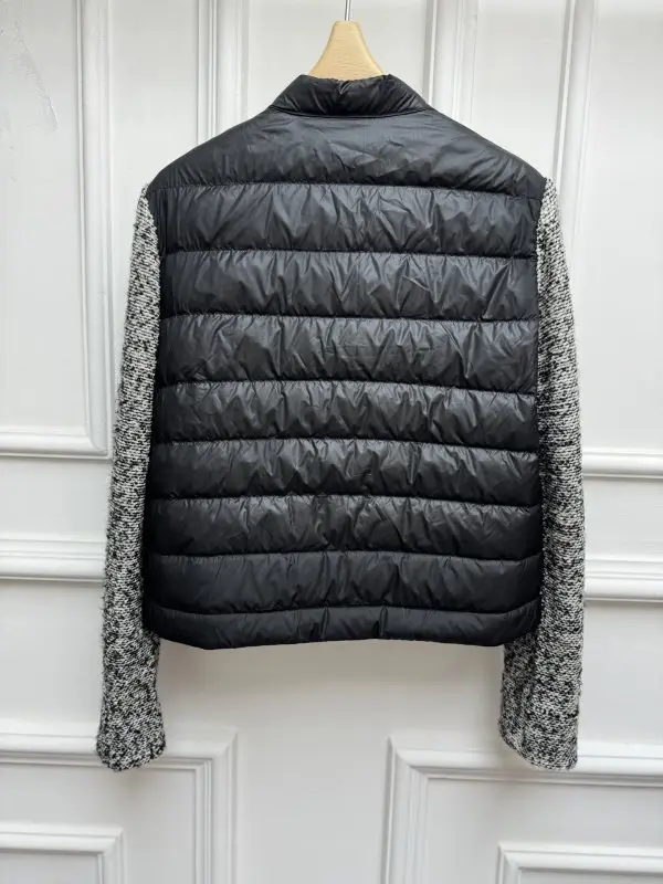 Chanel Куртка на пуху женская — Фото 5