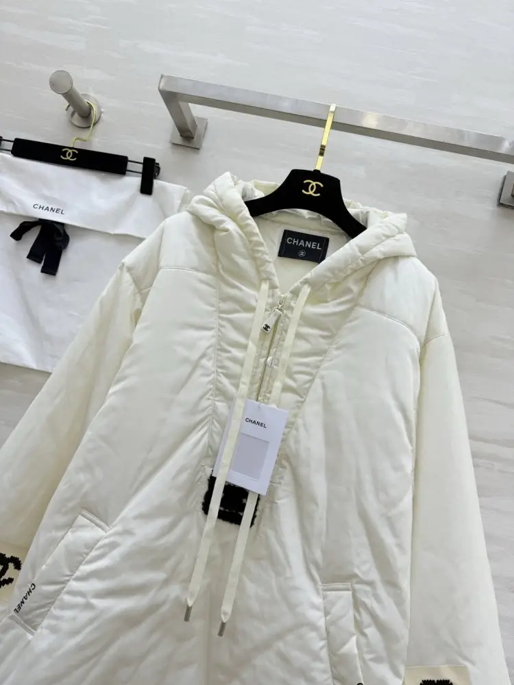 Chanel Куртка женская — Фото 2