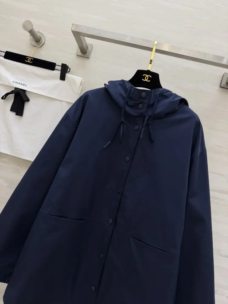 Chanel Jacket women's — Photo 2