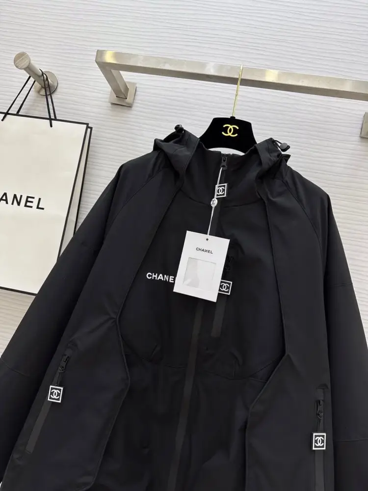 Chanel Куртка женская — Фото 2
