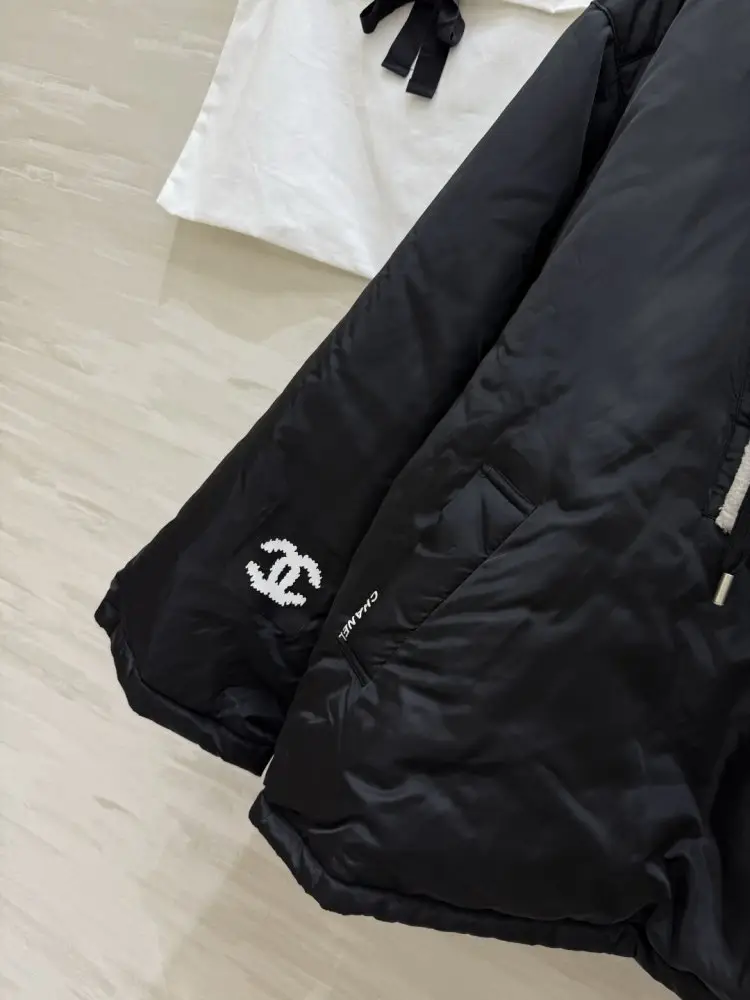Chanel Куртка женская — Фото 2