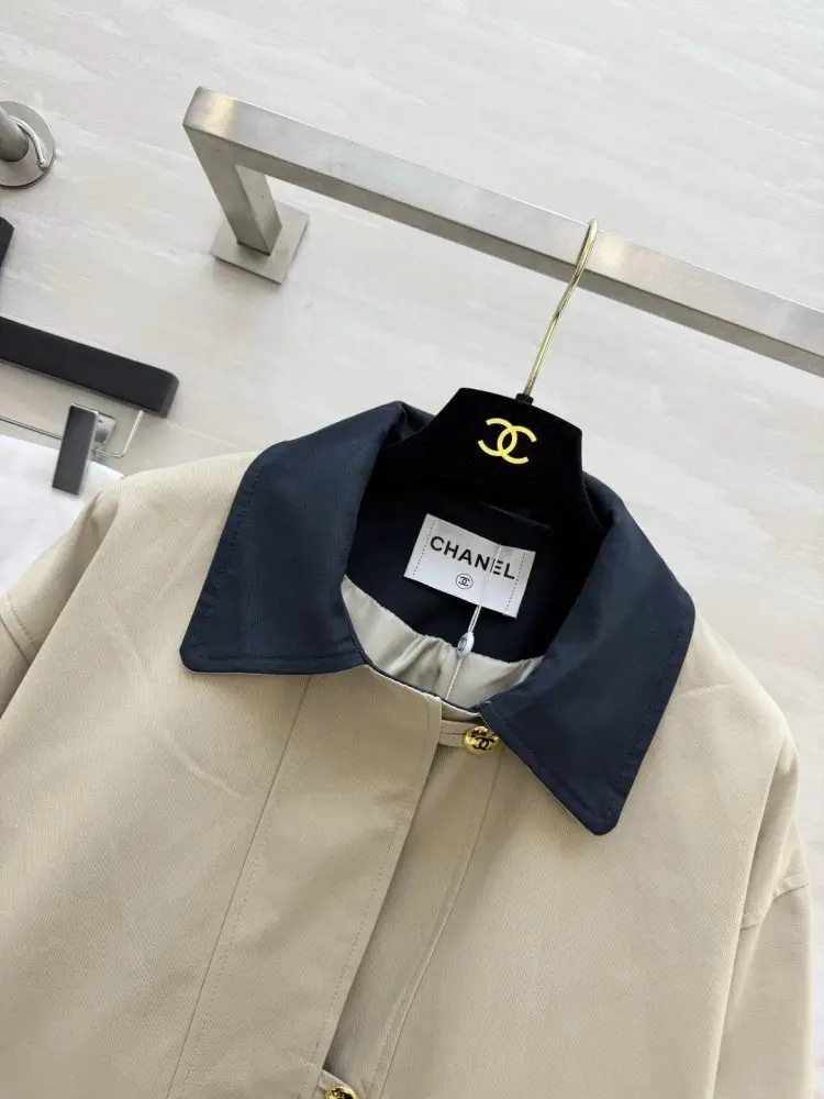 Chanel Jacket women's — Photo 2