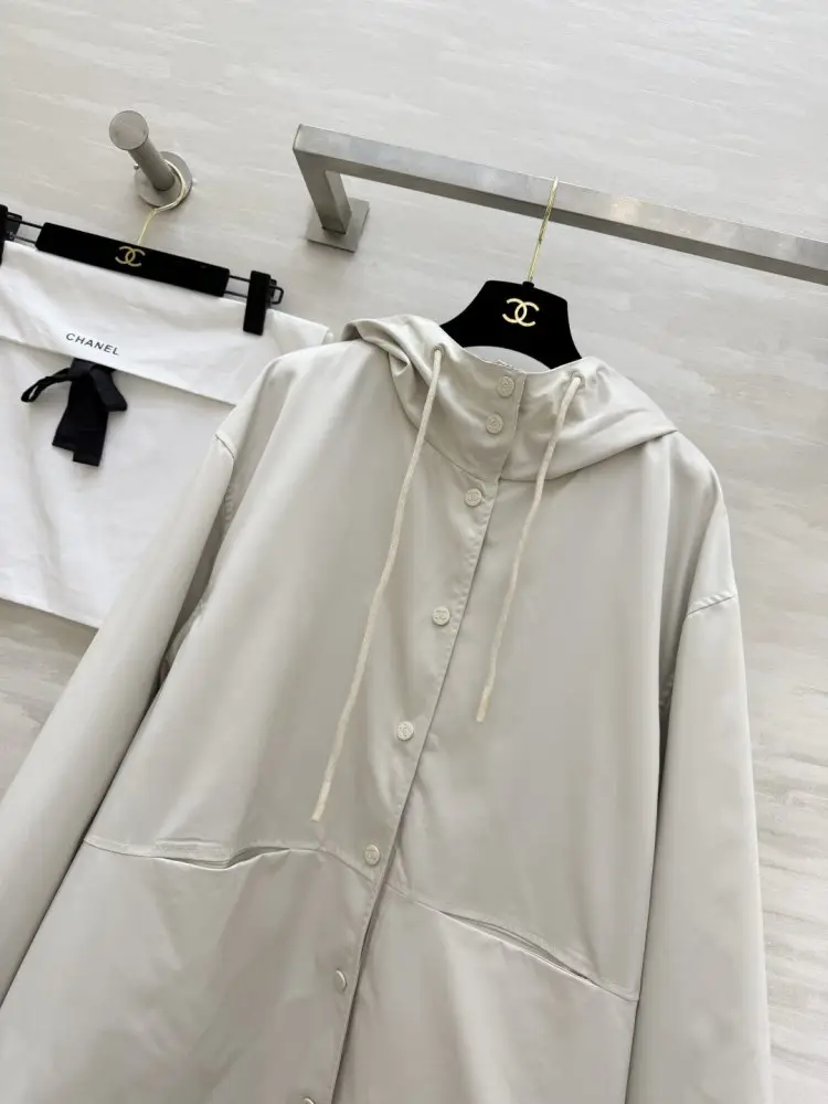 Chanel Куртка женская — Фото 2