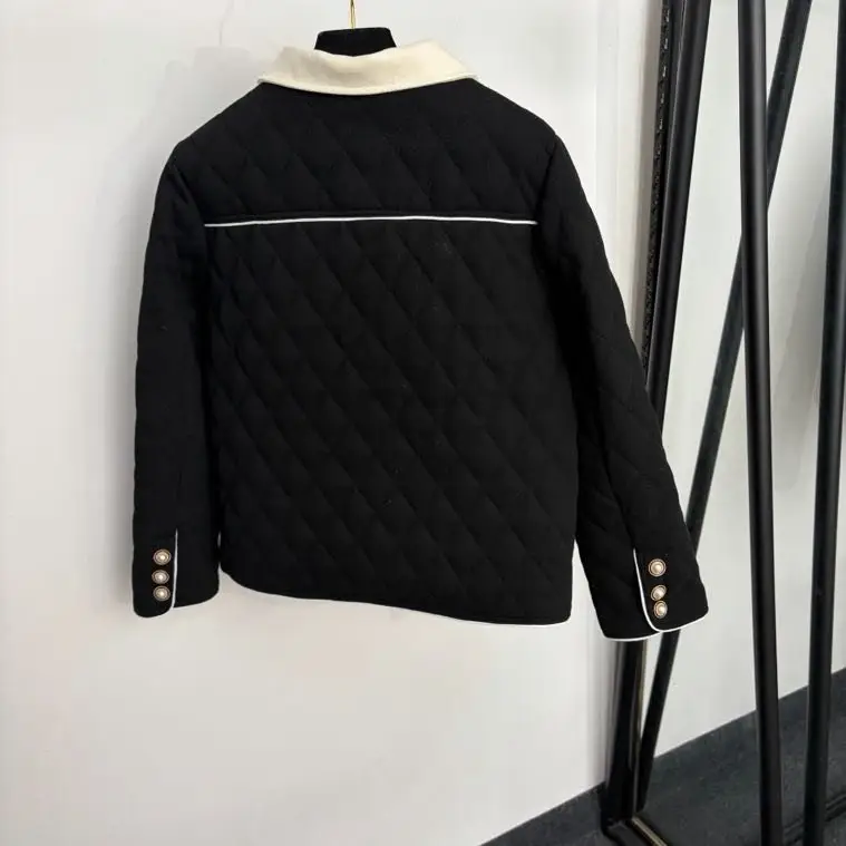 Chanel Jacket women's — Photo 2