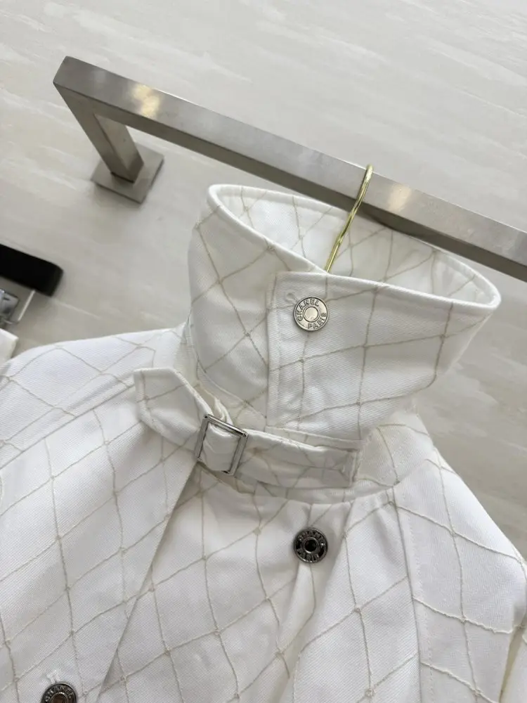 Chanel Куртка женская — Фото 3