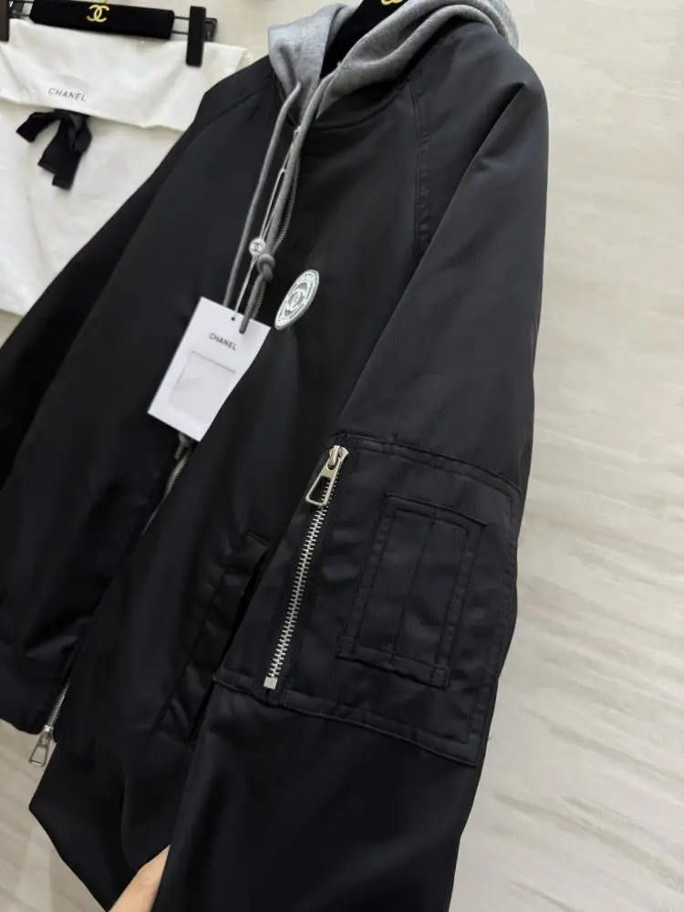 Chanel Куртка жіноча — Фото 3