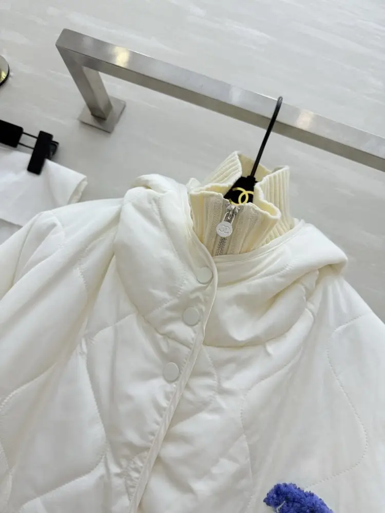 Chanel Jacket women's — Photo 3