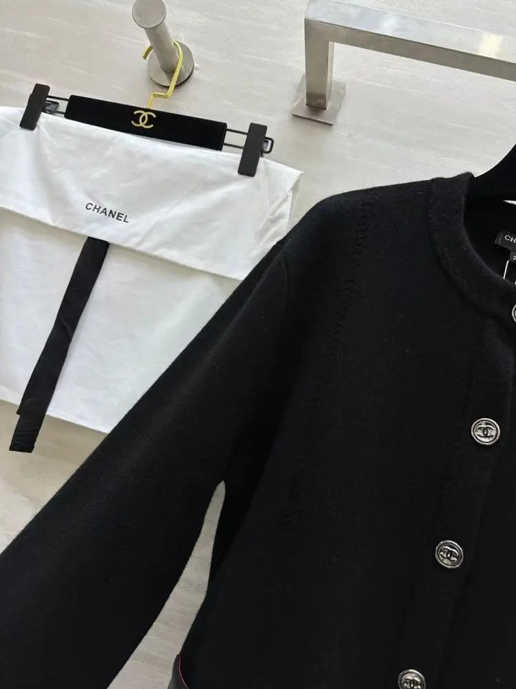 Chanel Куртка женская — Фото 3