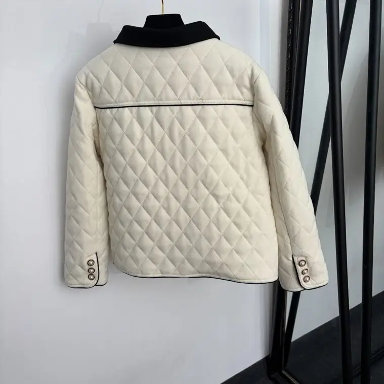 Chanel Jacket women's — Photo 3