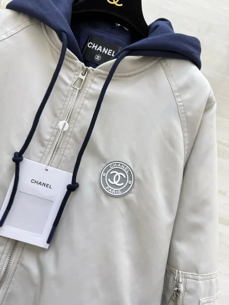 Chanel Куртка жіноча — Фото 4