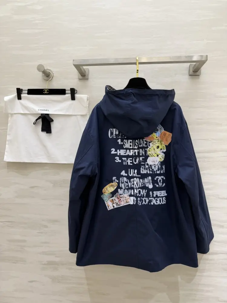 Chanel Jacket women's — Photo 4