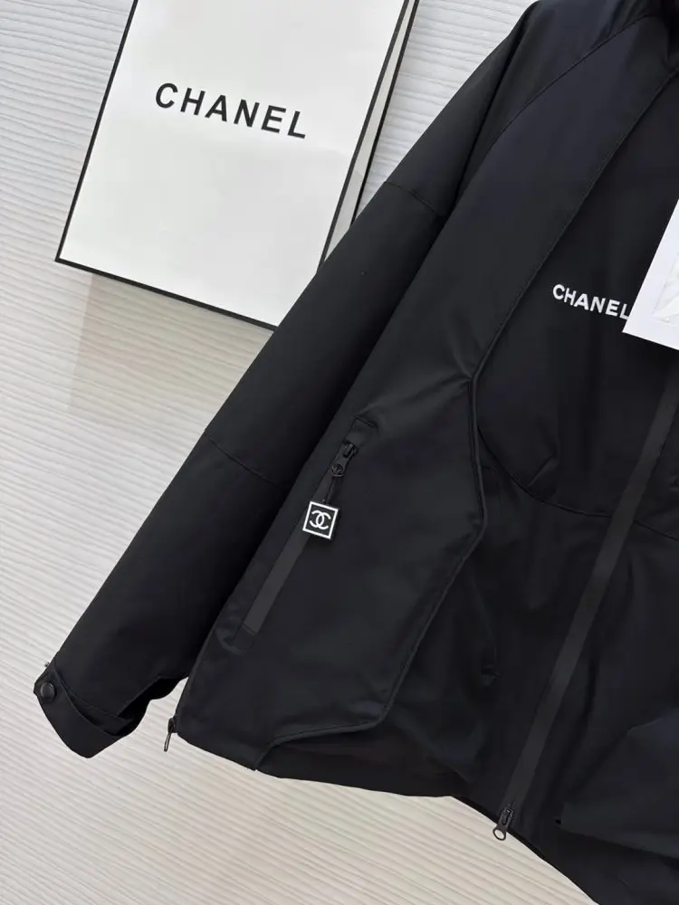 Chanel Куртка женская — Фото 4