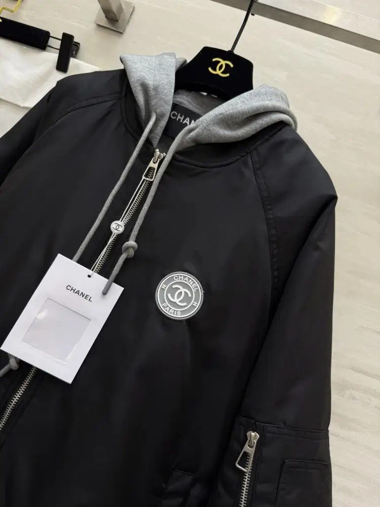 Chanel Куртка жіноча — Фото 4