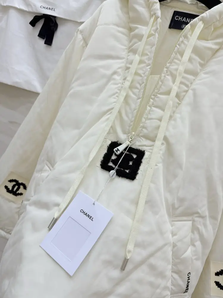 Chanel Куртка женская — Фото 5