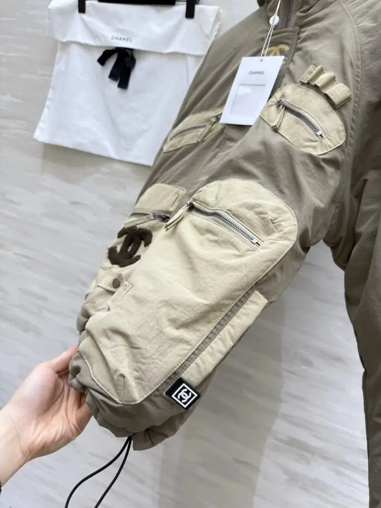 Chanel Jacket women's — Photo 5