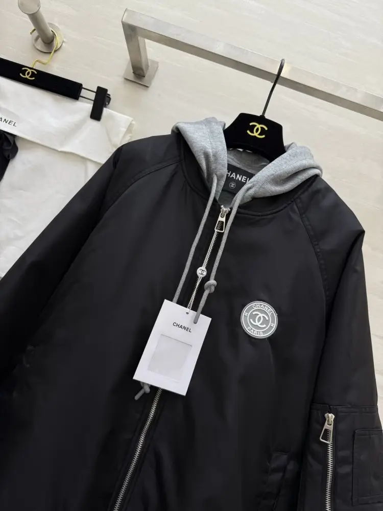 Chanel Куртка жіноча — Фото 5
