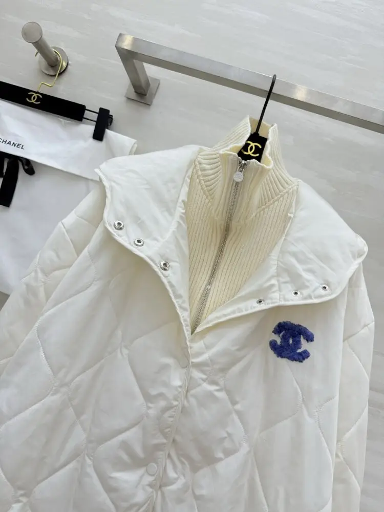 Chanel Jacket women's — Photo 5