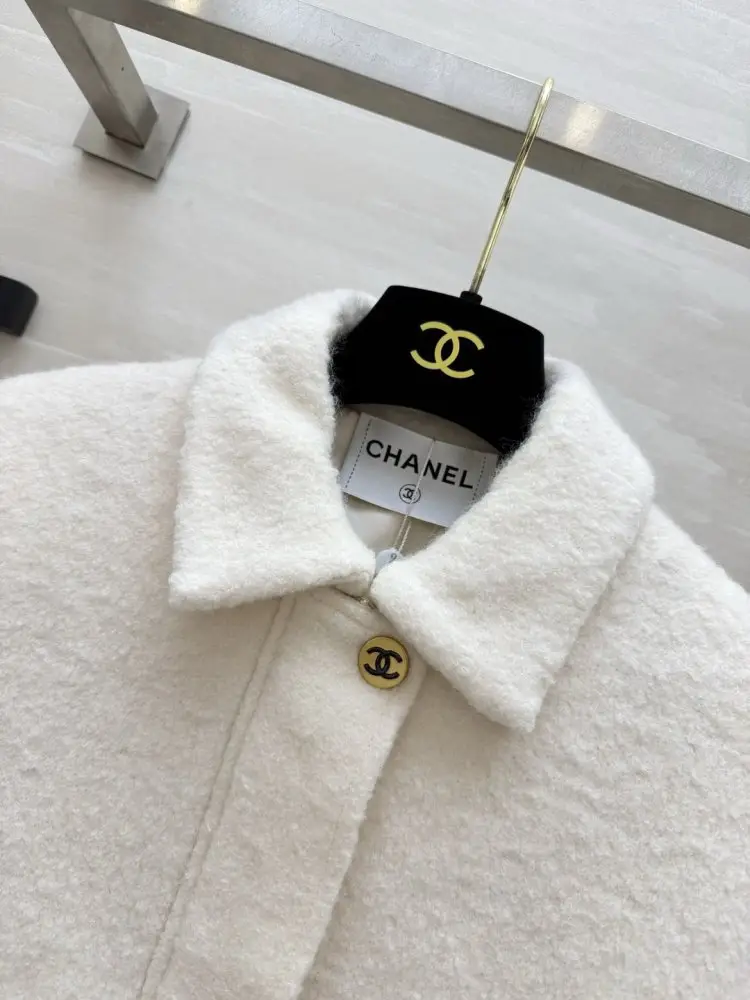 Chanel Куртка женская — Фото 5