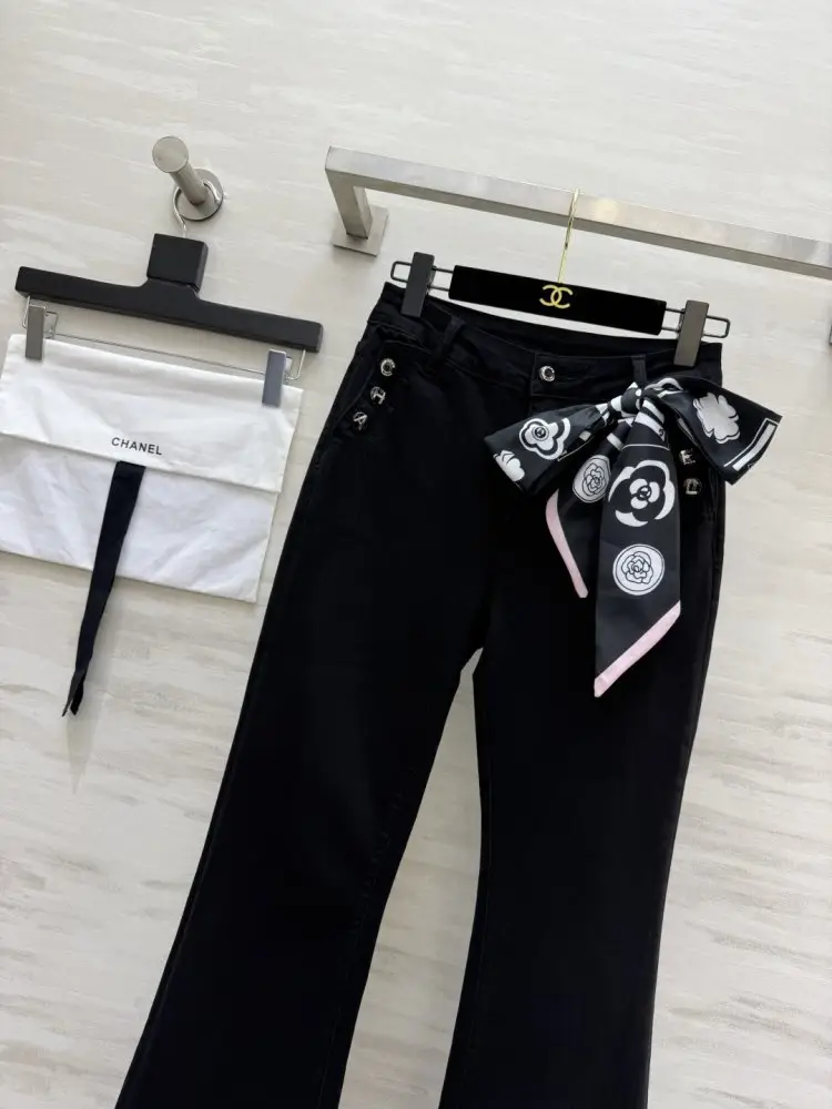 Chanel Джинсы женские — Фото 2