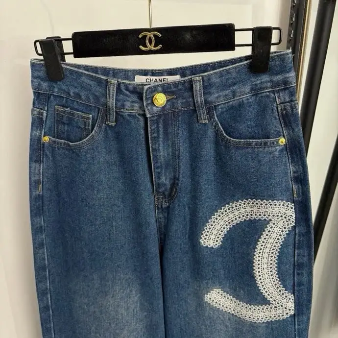 Chanel Джинсы женские — Фото 2