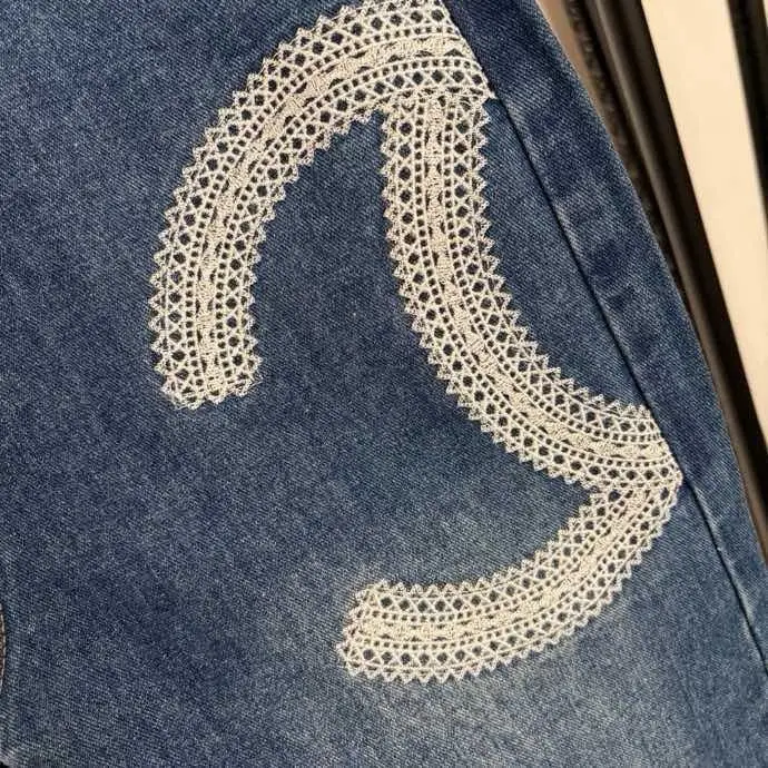 Chanel Джинсы женские — Фото 4