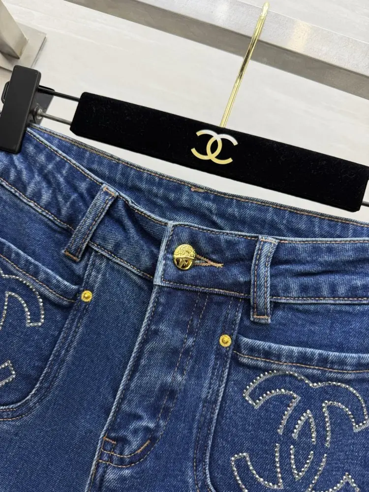 Chanel Jeans women's — Photo 5