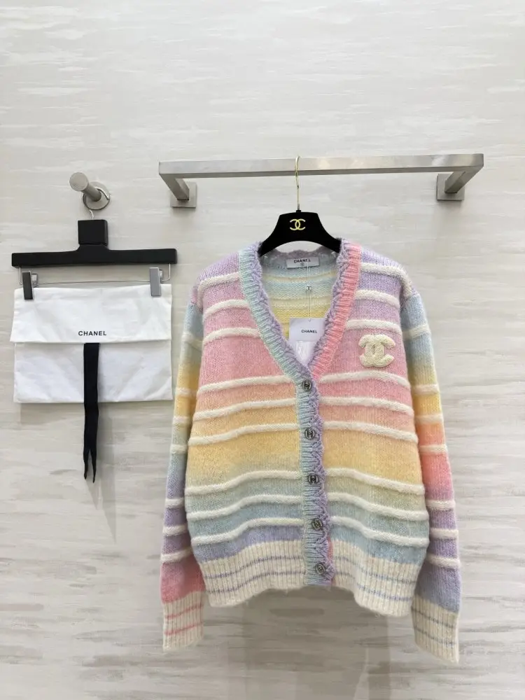 Chanel — В'язаний кардиган жіночий