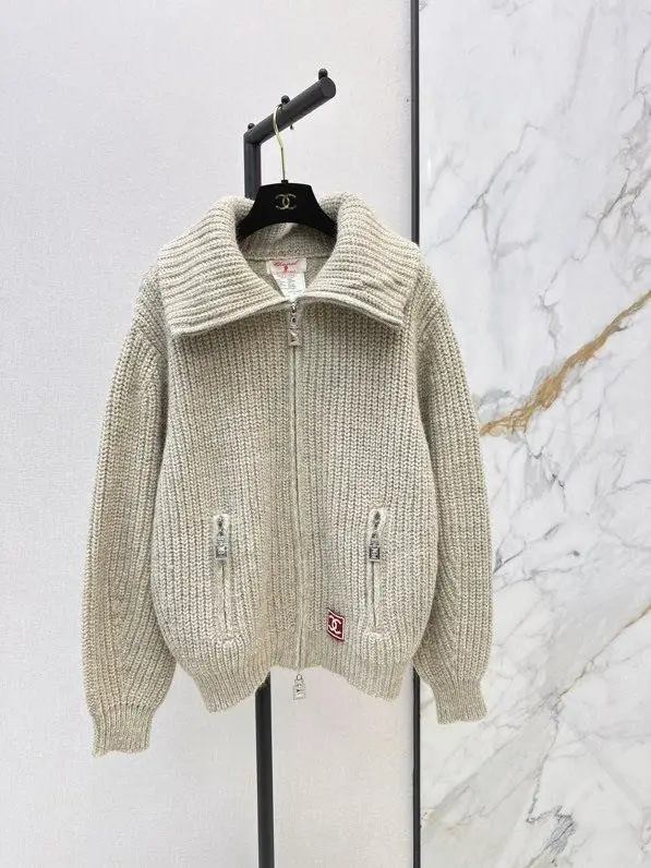 Chanel — Вязаный кардиган