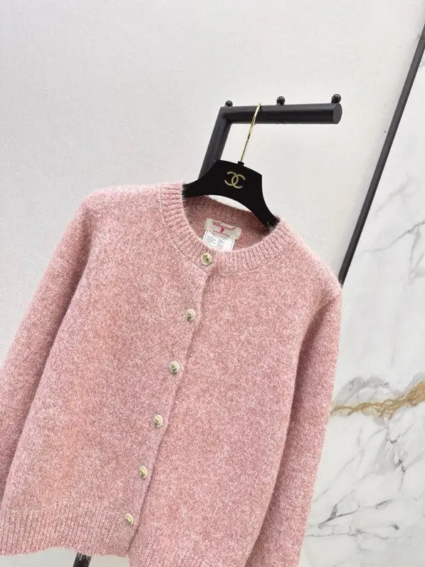 Chanel Knitted cardigan — Photo 4