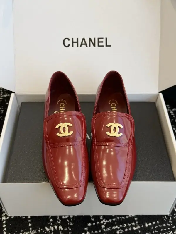 Chanel — Лоферы з квадратним носком