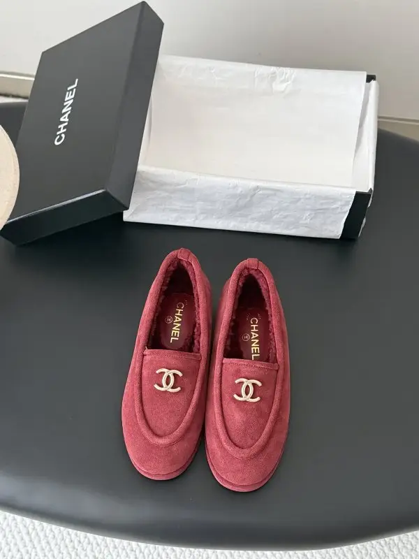 Chanel — Лоферы on fur women's