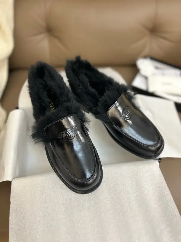 Chanel — Лоферы на меху женские