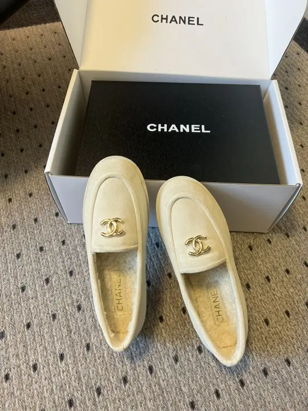Chanel Лоферы на меху женские — Фото 4