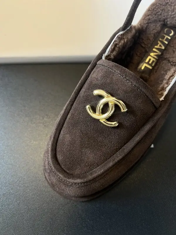 Chanel Лоферы на хутрі жіночі — Фото 5