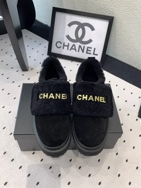 Chanel — Лоферы жіночі на хутрі зимові
