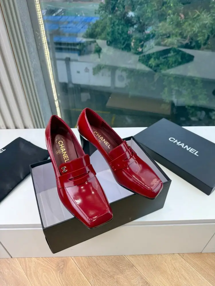 Chanel Лоферы женские — Фото 3