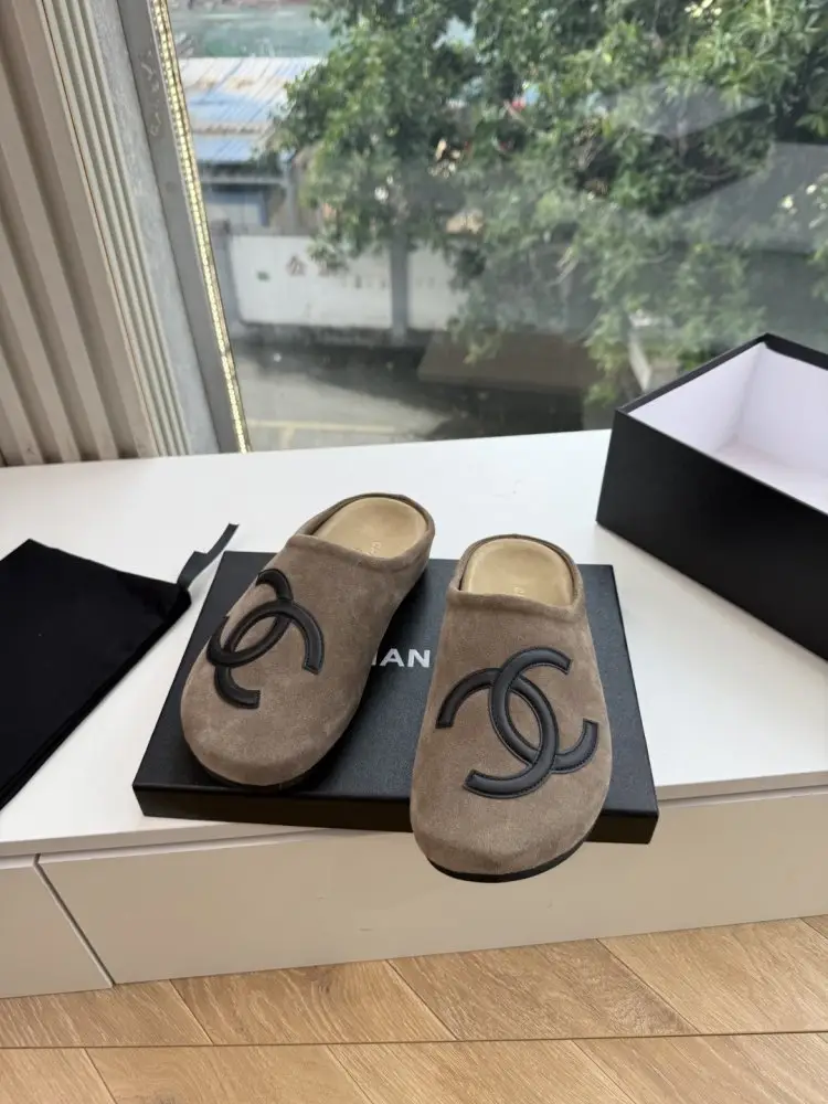 Chanel Мюли women's — Photo 4