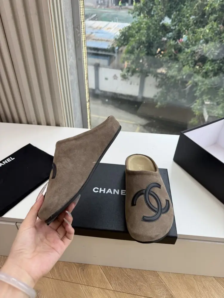 Chanel Мюли women's — Photo 5