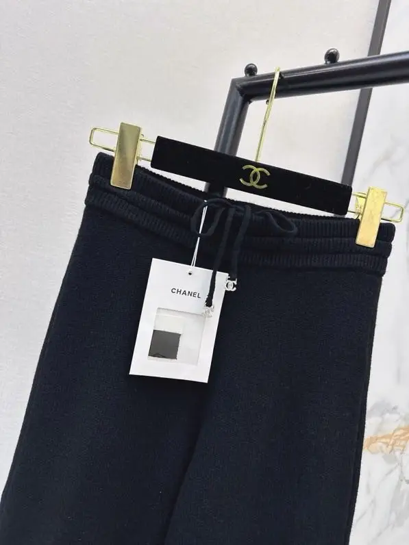 Chanel Pants direct cut of cashmere — Photo 4