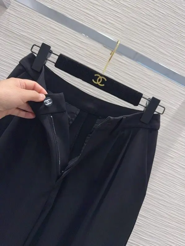 Chanel Брюки женские — Фото 2
